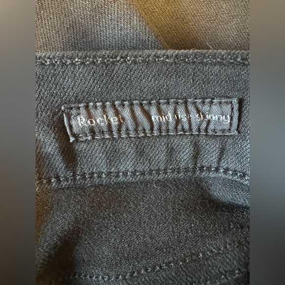 Citizens of Humanity Mid Rise Rocket Skinny Jeans in Plush Black (27, 28) NWOT - Picture 5 of 9